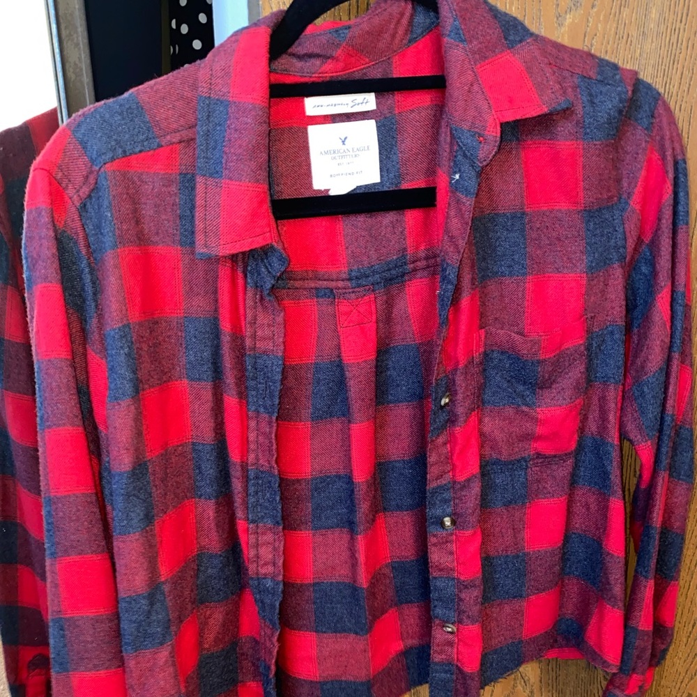 American Eagle flannel - cropped